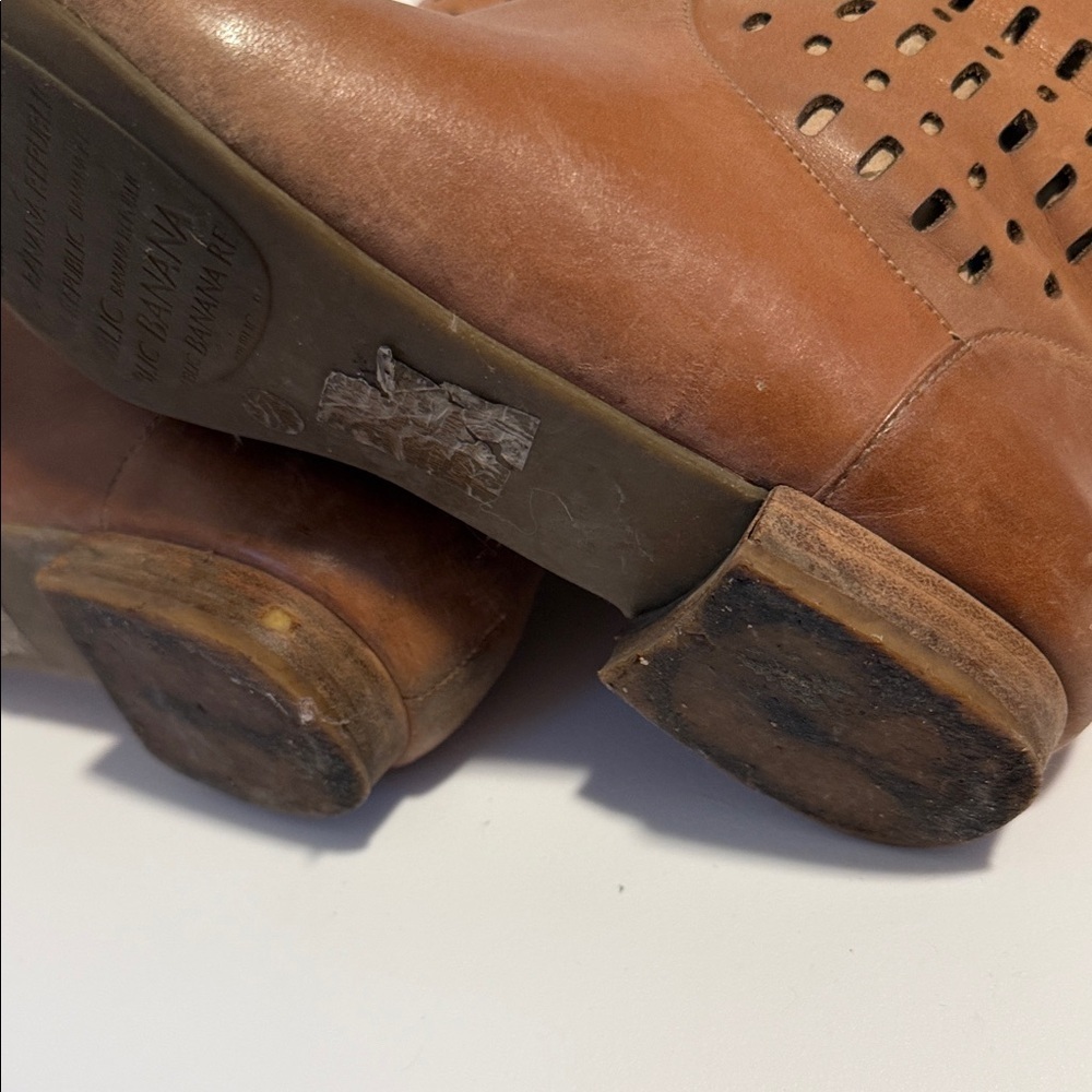 Banana Republic tan tall knee-high leather boots 7 - Picture 15 of 16